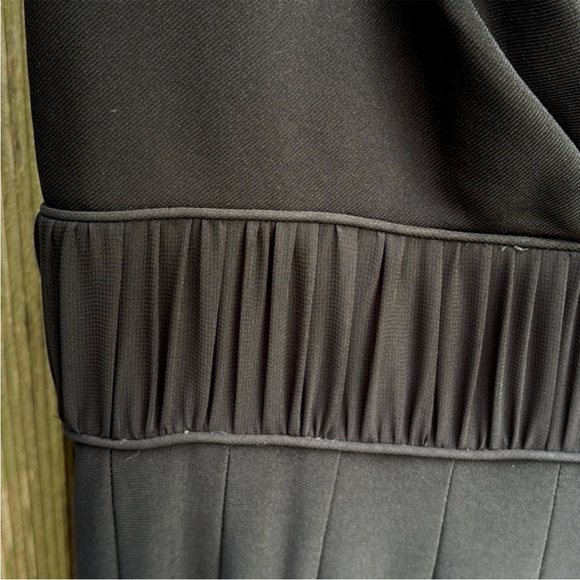 NWT Adrianna Papell Fit Flare Ruched Waist
Lace Panel V Neck Twirl Skirt Dress 4 - Picture 8 of 12